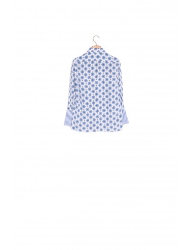 Chemise en soie imprimée en stock